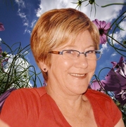 Mme Ghislaine Desrosiers Labrie